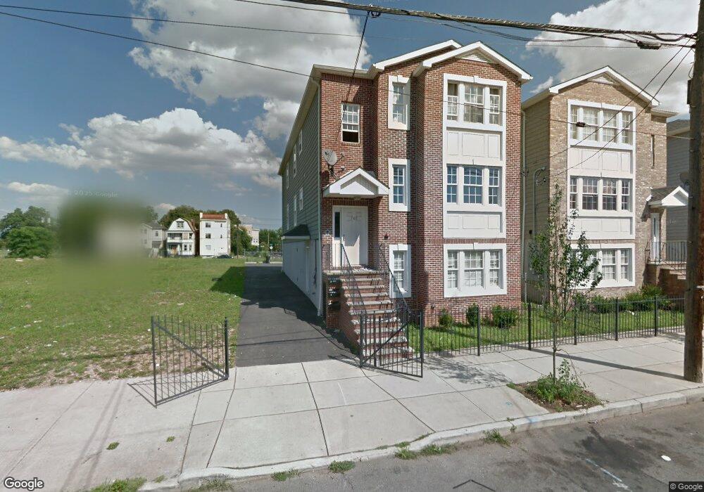 740 S 11th St, Newark, NJ 07103 - photo 1