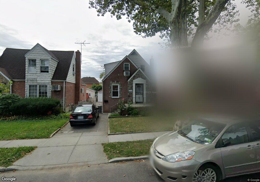 13850 62nd Rd, Flushing, NY 11367 - photo 1