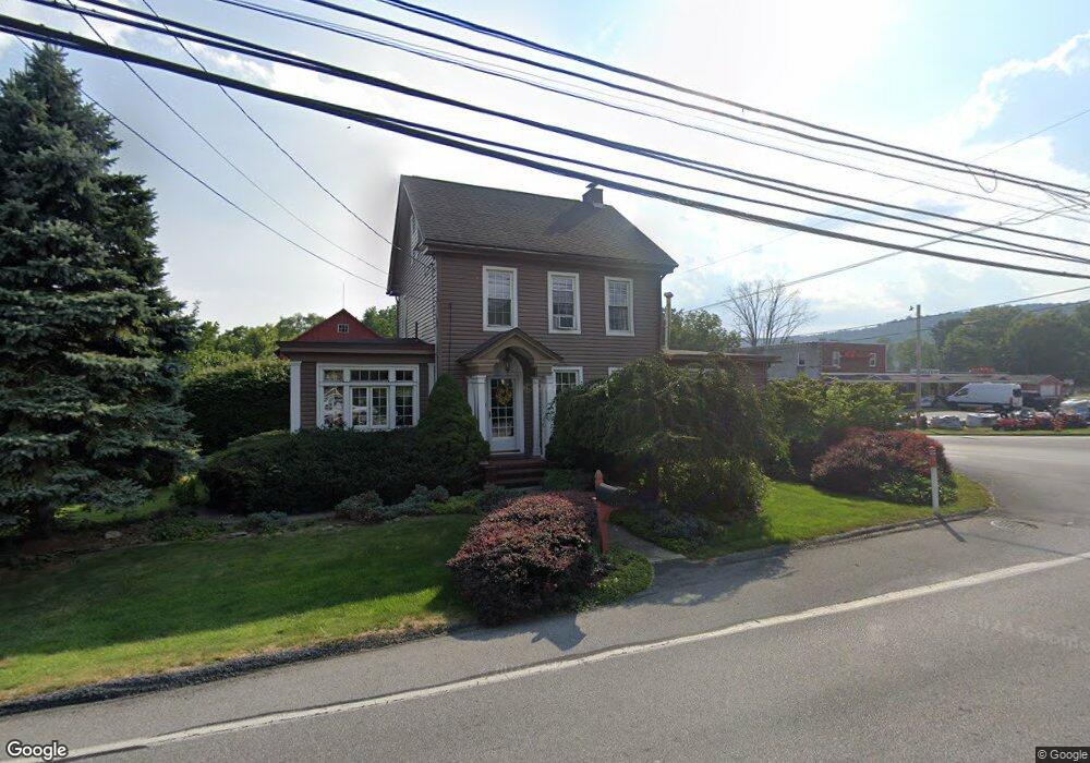 3616 Lanark Rd, Coopersburg, PA 18036 - photo 1