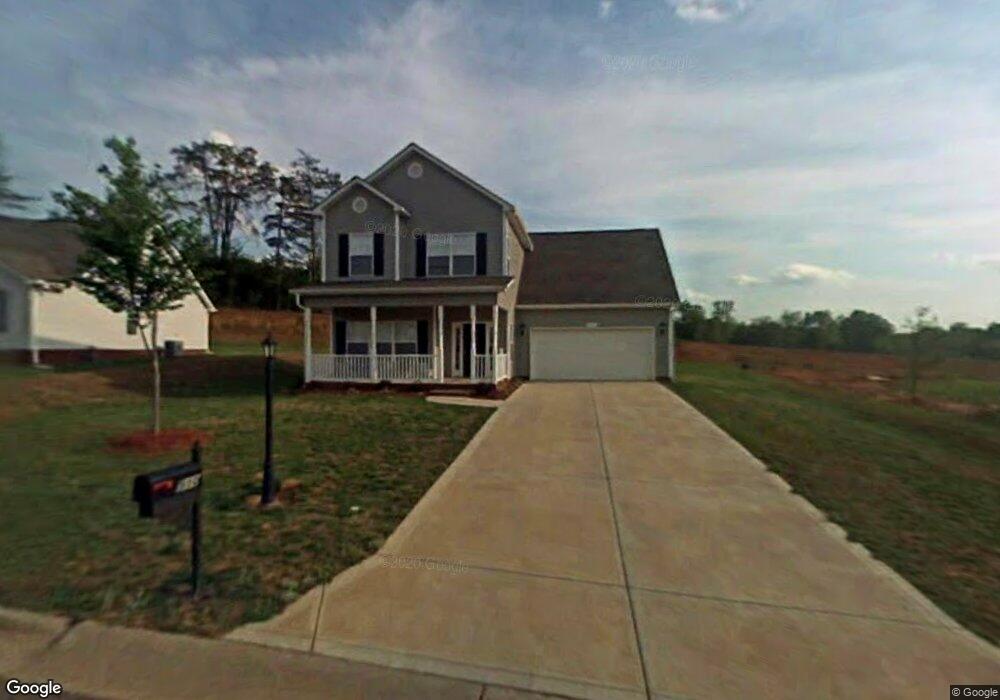 510 Pennyfields Ln, Clover, SC 29710 - photo 1