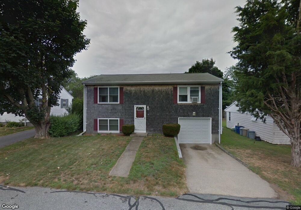 20 Islington Ave, Portsmouth, RI 02871 - photo 1