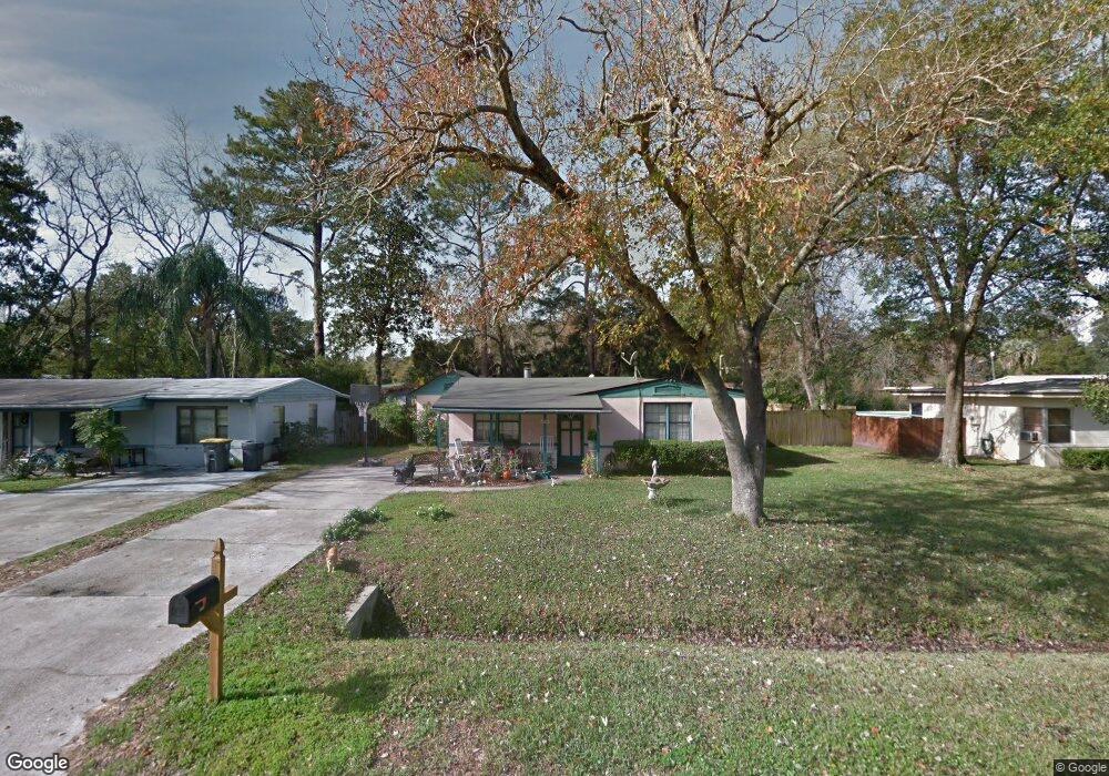 1854 Burkholder Cir E, Jacksonville, FL 32216 - photo 1