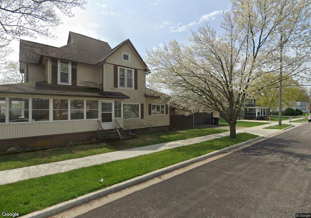 304 S Main St, Topeka, IN 46571 - photo 1