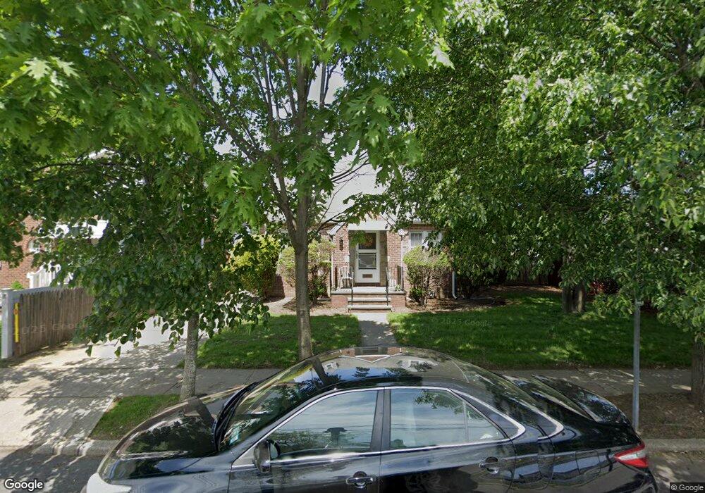 960 Cloud Ave, Franklin Square, NY 11010 - photo 1