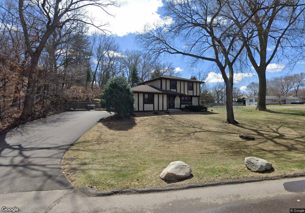 4608 White Oak Rd, Minnetonka, MN 55345 - photo 1