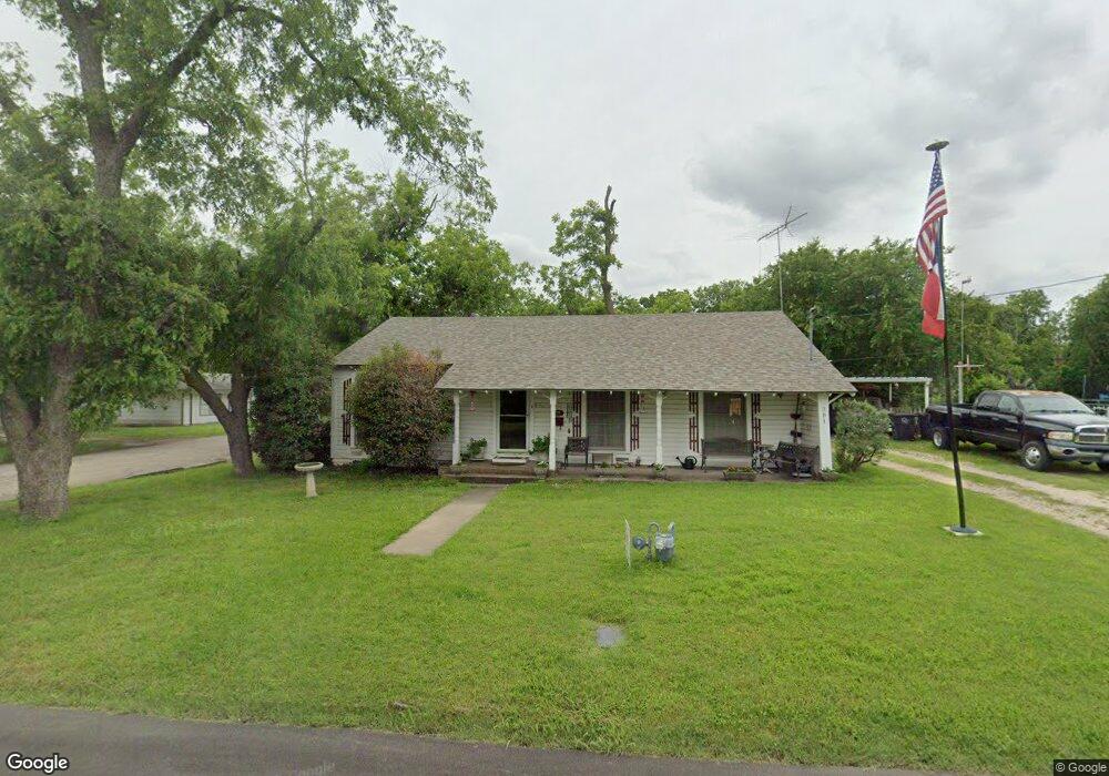 301 Erie St, Cleburne, TX 76031 - photo 1