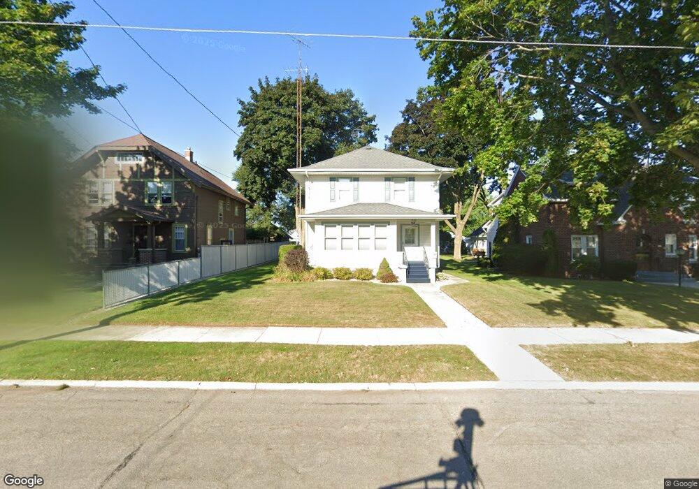 920 N 17th St, Manitowoc, WI 54220 - photo 1