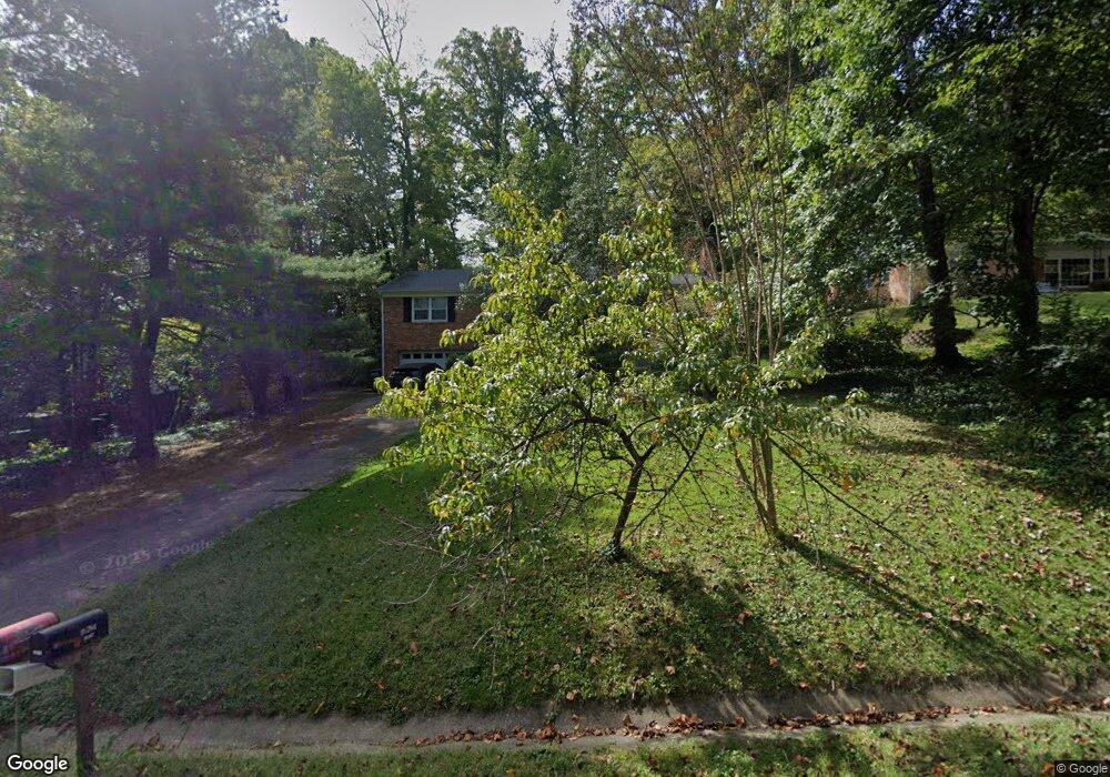 18420 Cedar Dr, Triangle, VA 22172 - photo 1