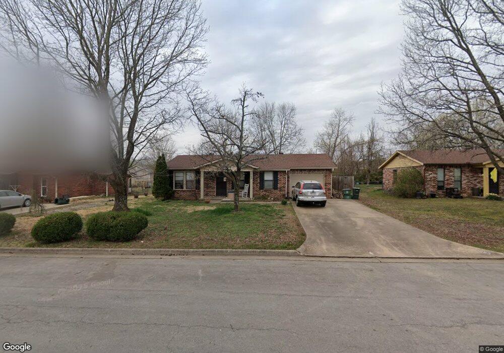 1063 S Emily Dr, Fayetteville, AR 72701 - photo 1