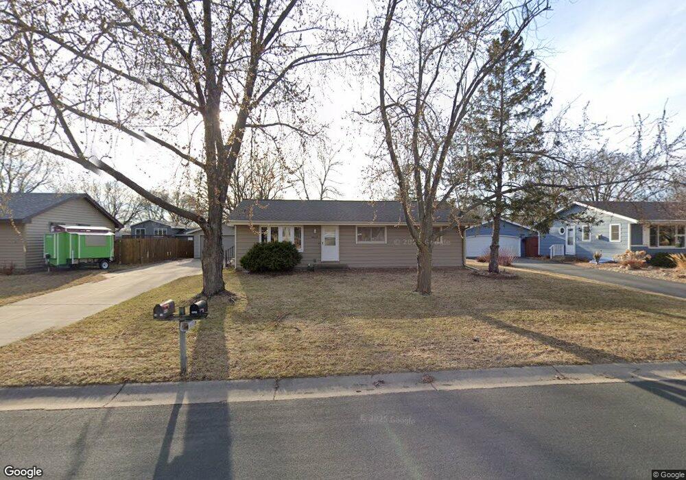 9417 Valley Forge Ln N, Maple Grove, MN 55369 - photo 1