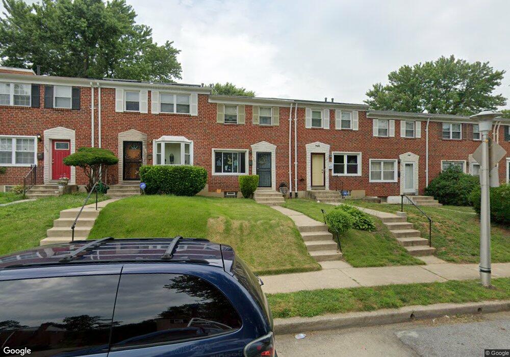 4790 Melbourne Rd, Baltimore, MD 21229 - photo 1