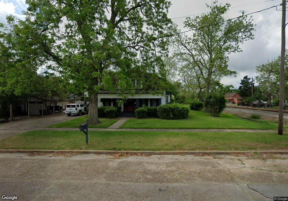 2104 4th St, Bay City, TX 77414 - photo 1