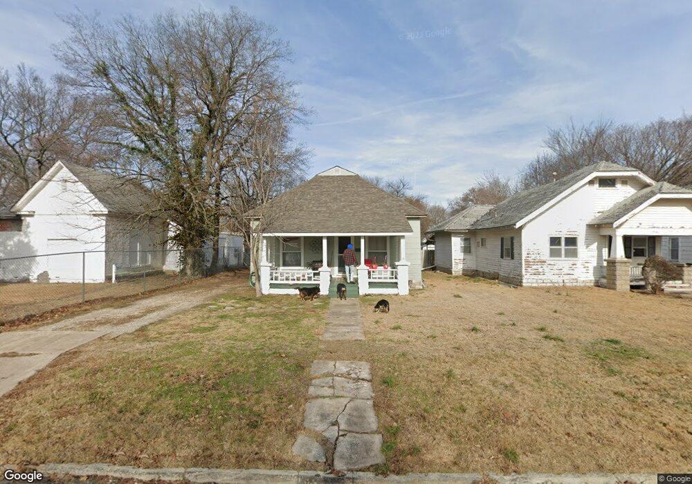 1327 Appleton Ave, Parsons, KS 67357 - photo 1