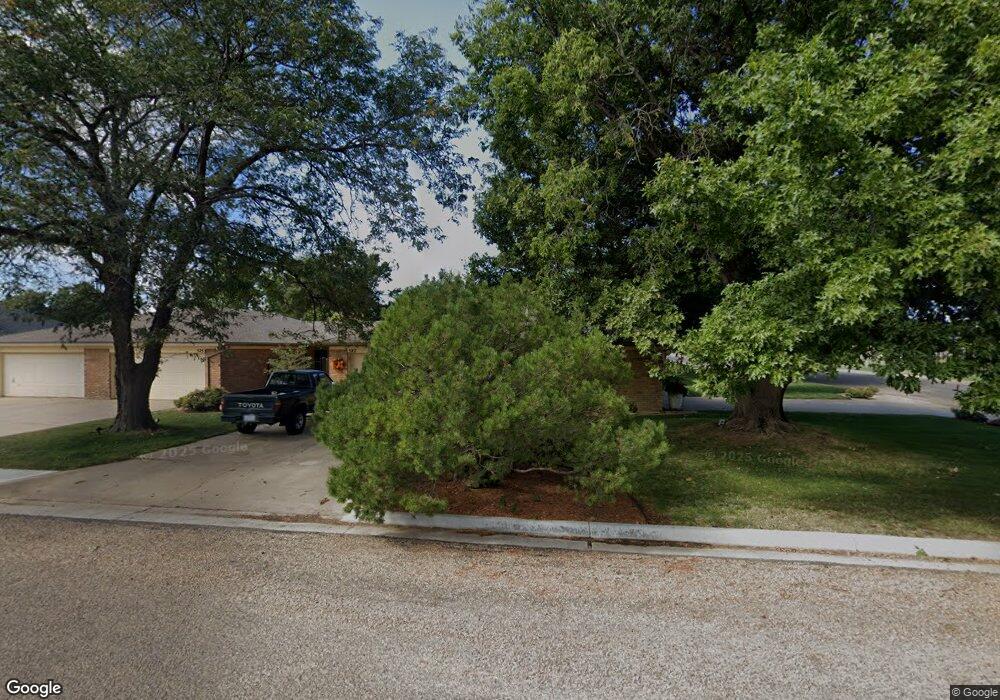 527 Bradley Ln, Dumas, TX 79029 - photo 1