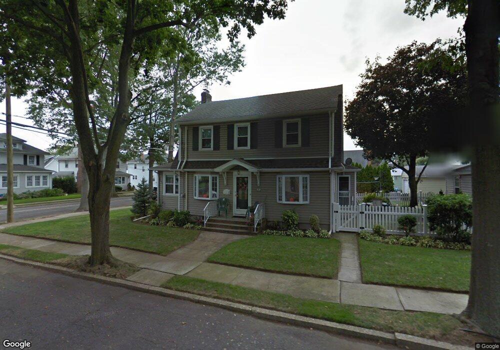 61 Crocus Ave, Floral Park, NY 11001 - photo 1