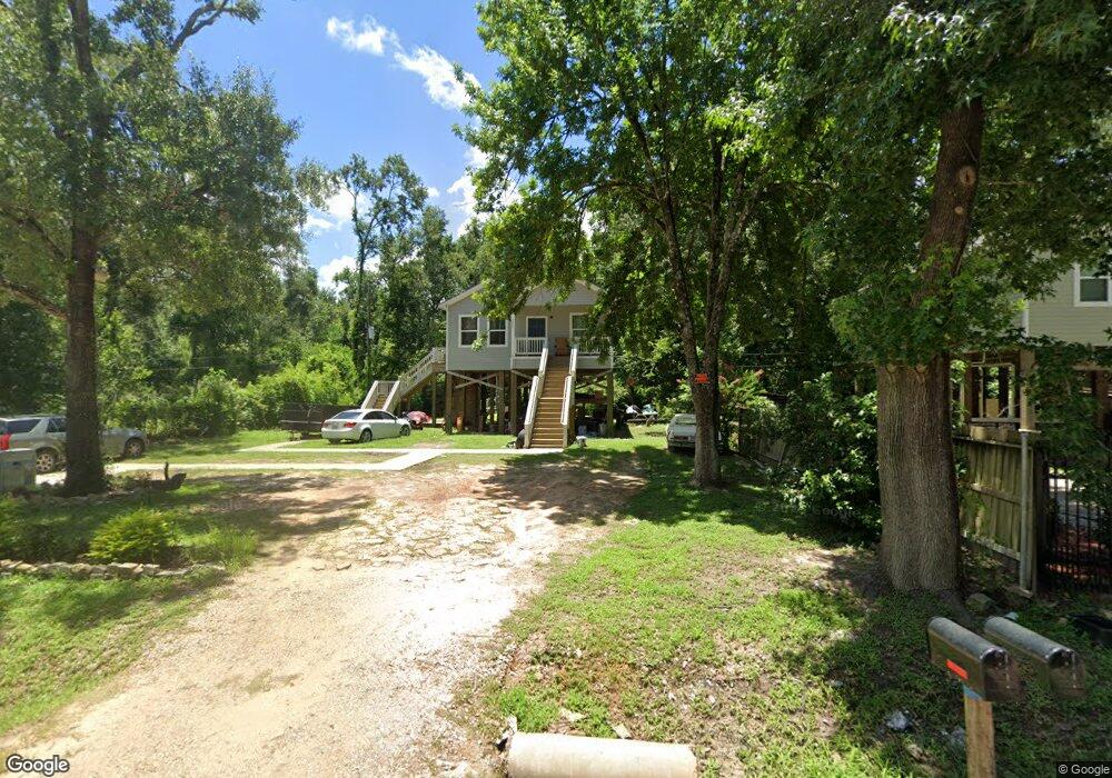 10940 River Oaks Dr, Conroe, TX 77385 - photo 1