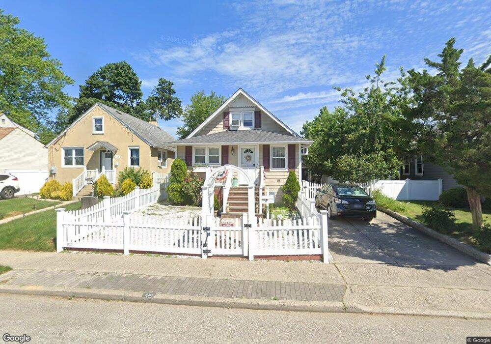 921 Hastings St, Baldwin, NY 11510 - photo 1