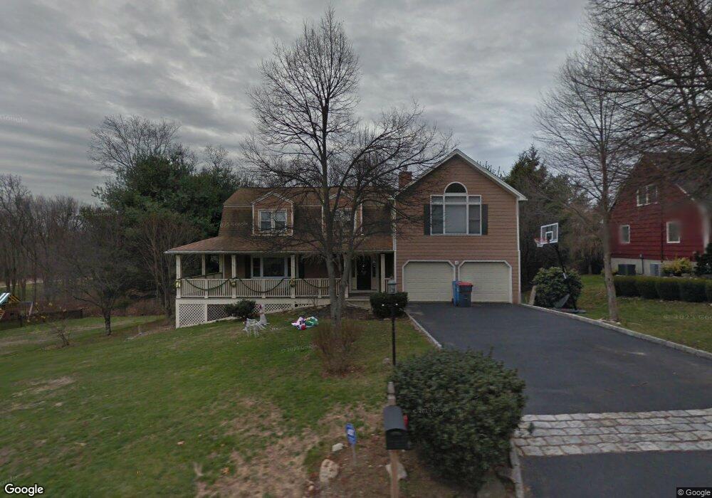 142 Hillside Ln, Monroe, CT 06468 - photo 1