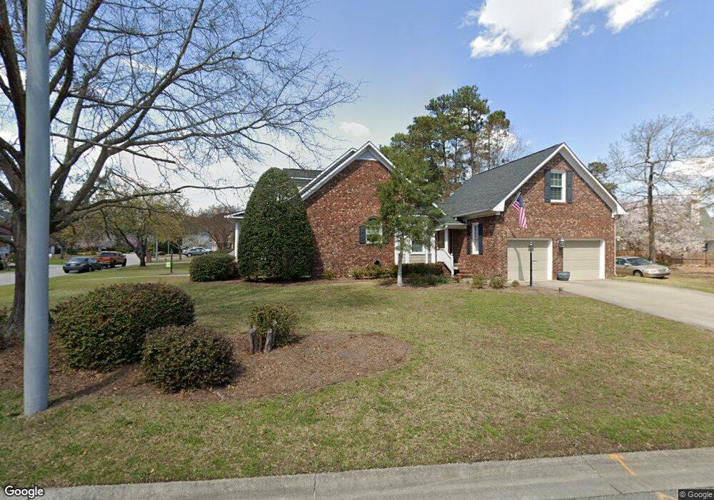 2886 Delaware Dr, Fayetteville, NC 28304 - photo 1