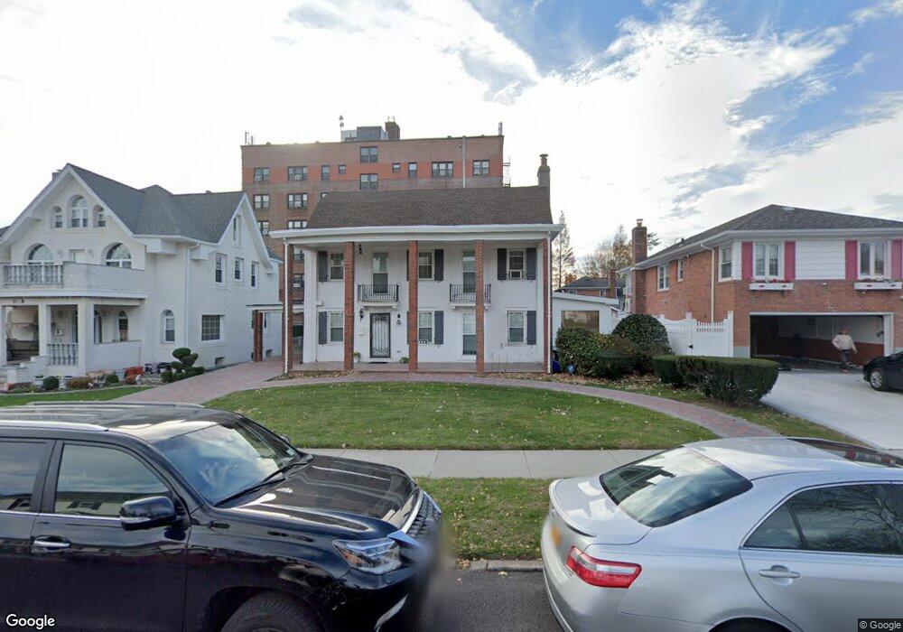 88-14 195th St, Hollis, NY 11423 - photo 1