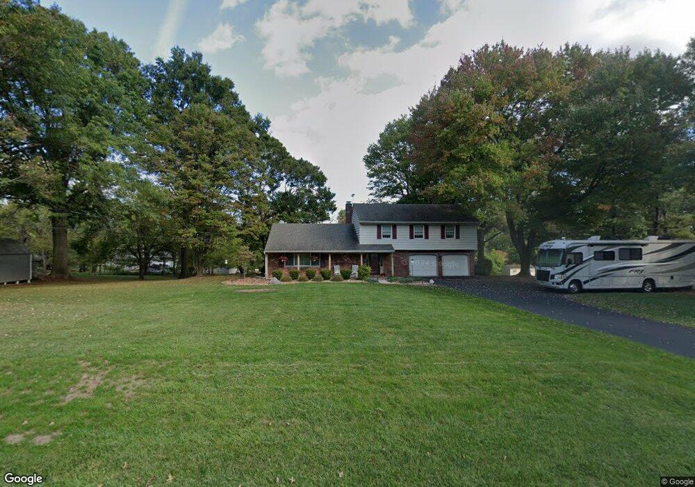 8 Fairview Dr, Flemington, NJ 08822 - photo 1