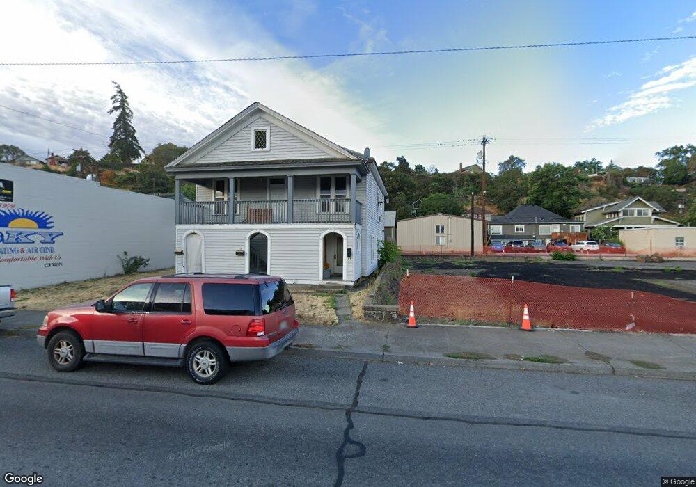 608 E 3rd St, the Dalles, OR 97058 - photo 1