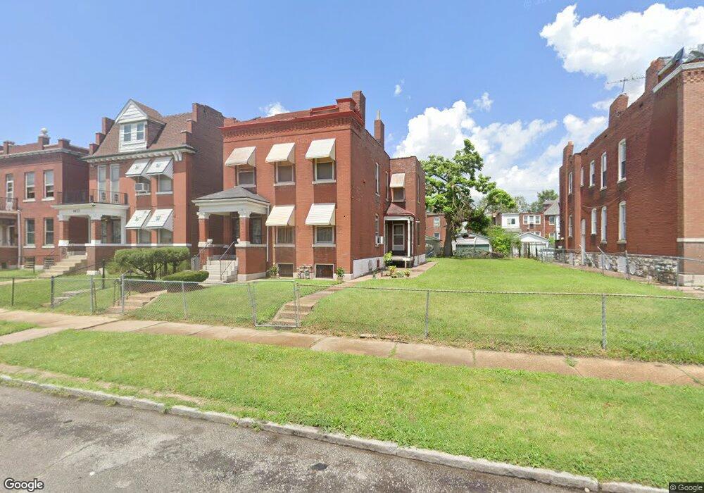 4439 Athlone Ave, Saint Louis, MO 63115 - photo 1