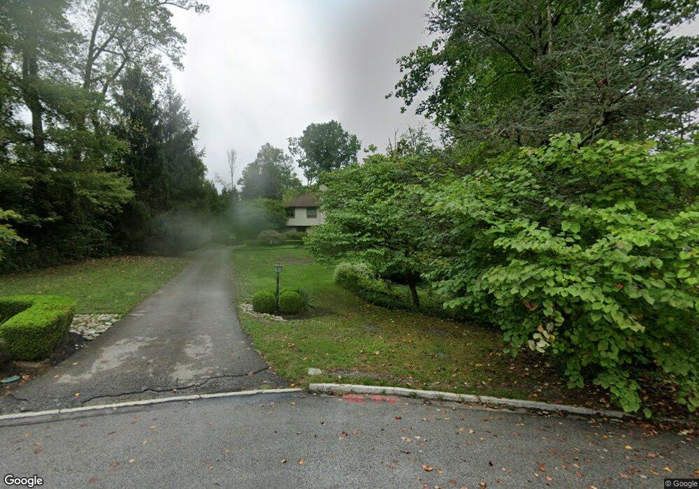 805 Maple Glen Rd, Wayne, PA 19087 - photo 1