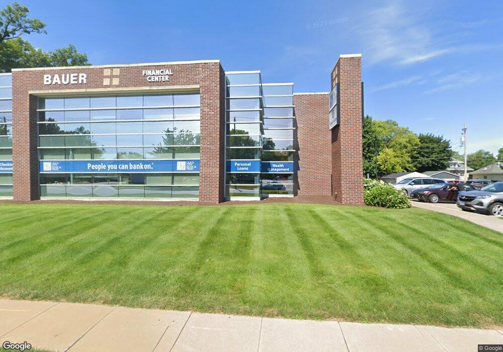 1730 N Division St, Davenport, IA 52804 - photo 1