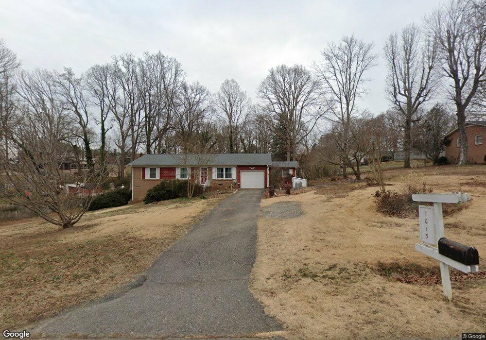 1015 Holly Hills Dr, Gastonia, NC 28052 - photo 1