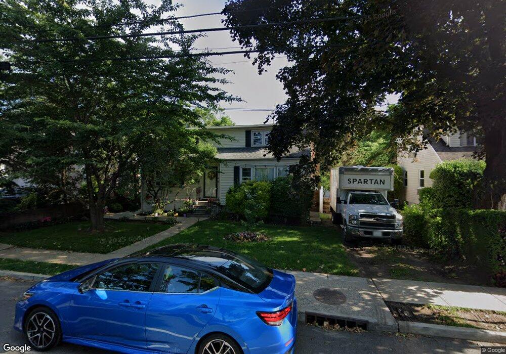 627 Brooklyn Ave unit 2nd, North Baldwin, NY 11510 - photo 1