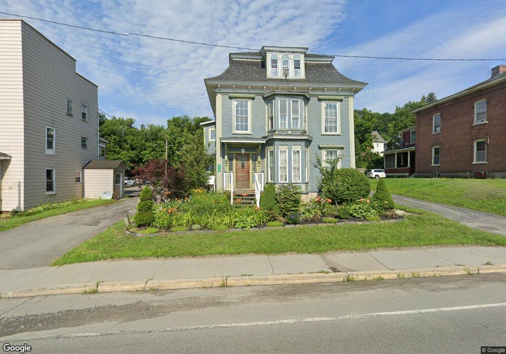 577 Railroad St, Saint Johnsbury, VT 05819 - photo 1