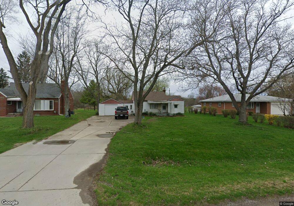 4081 N Linden Rd, Flint, MI 48504 - photo 1