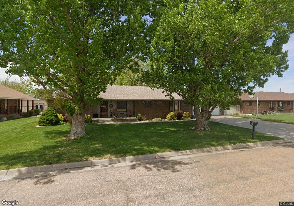 907 S Trindle St, Hugoton, KS 67951 - photo 1