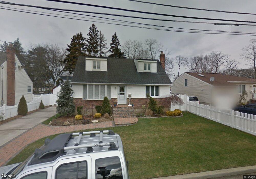 2965 Johnson Place, Wantagh, NY 11793 - photo 1