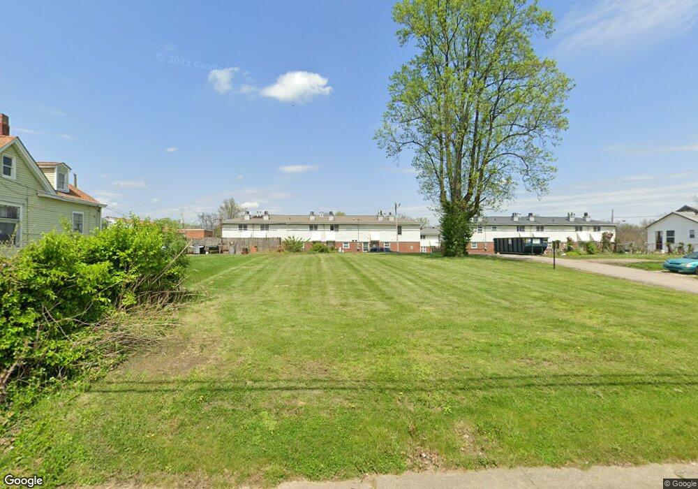 320 Ealy St, New Albany, IN 47150 - photo 1