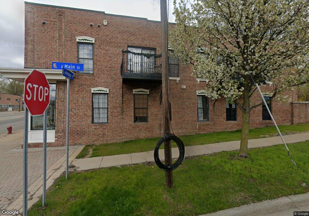 109 E Main St unit 201, Grand Ledge, MI 48837 - photo 1