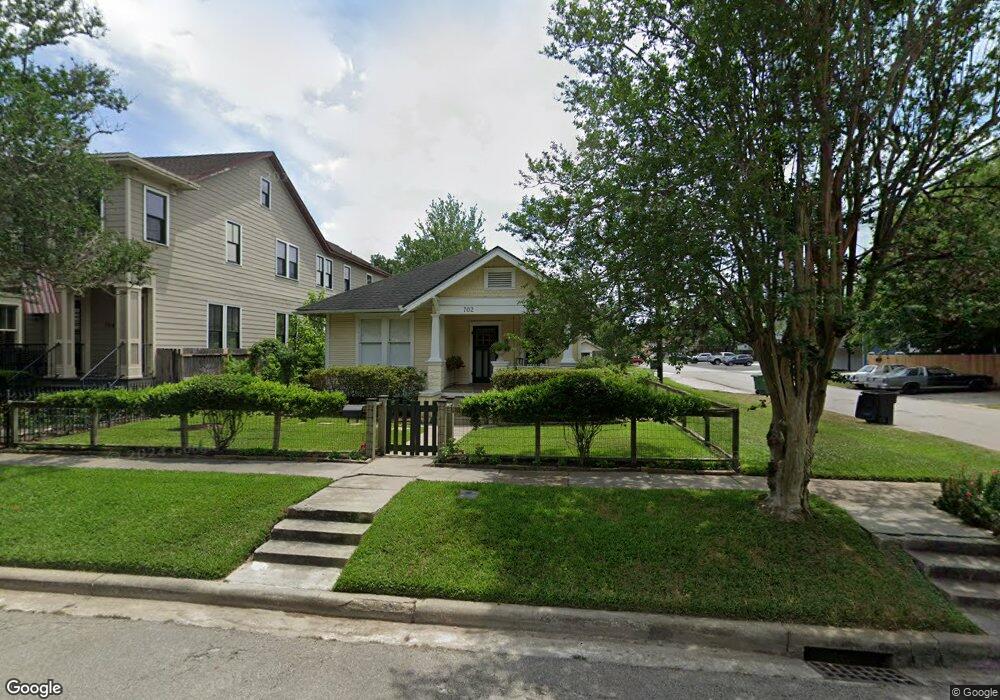 702 E 12th St, Houston, TX 77008 - photo 1
