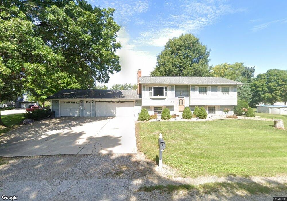 286 Westport Rd, Galesburg, IL 61401 - photo 1