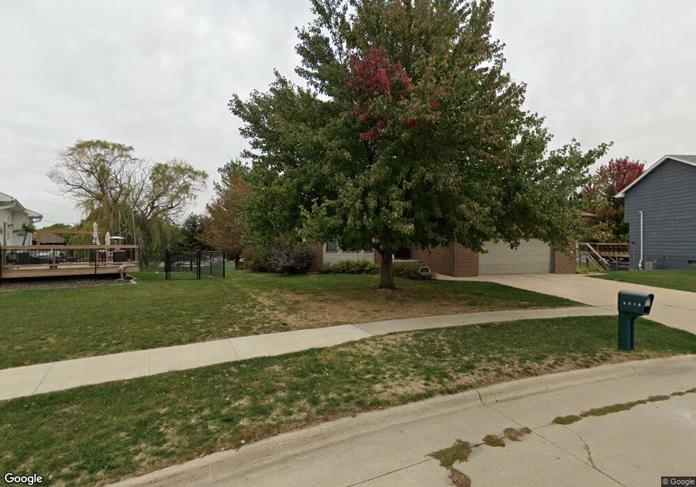 1601 W 8th St S, Newton, IA 50208 - photo 1