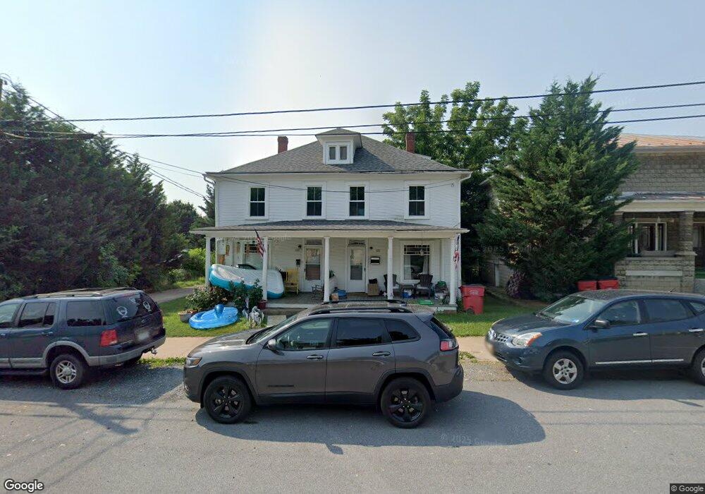 122 E 2nd Ave, Ranson, WV 25438 - photo 1