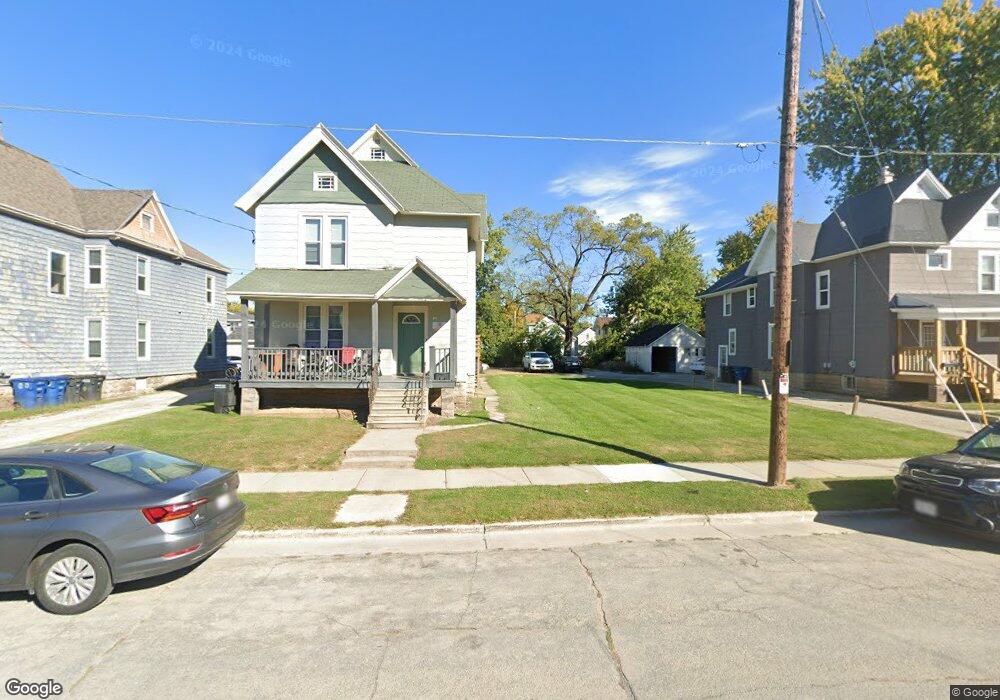 808 Scott Ave, Oshkosh, WI 54901 - photo 1