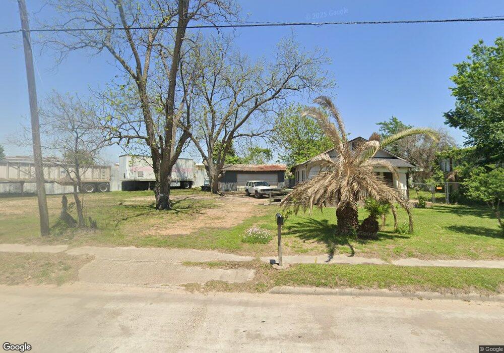 5806 W Montgomery Rd, Houston, TX 77091 - photo 1