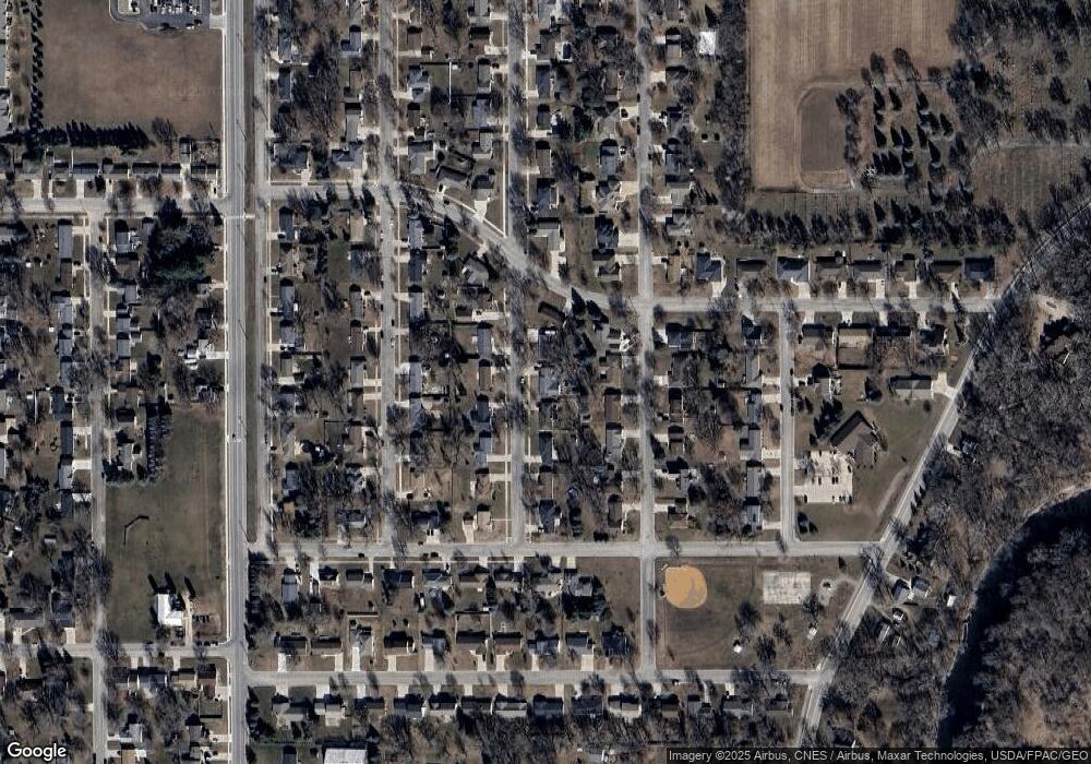 2007 10th St SW, Austin, MN 55912 - photo 1