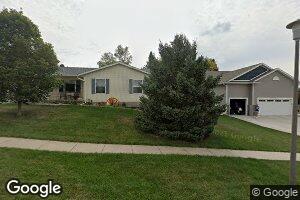 813 Iowa Dr, Manning, IA 51455