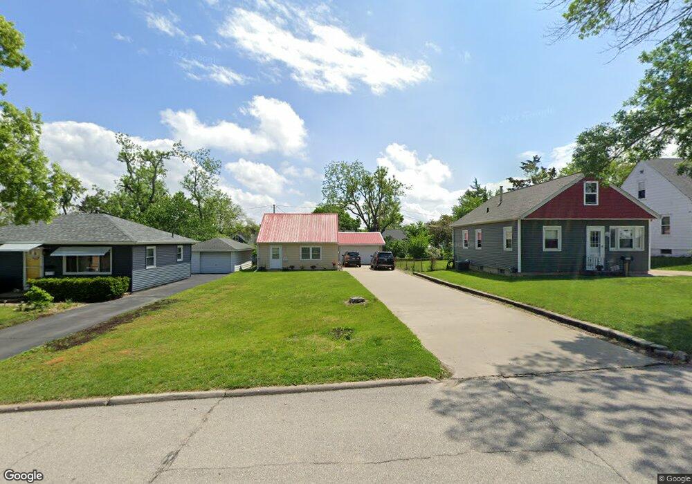 2123 Hamilton St SW, Cedar Rapids, IA 52404 - photo 1