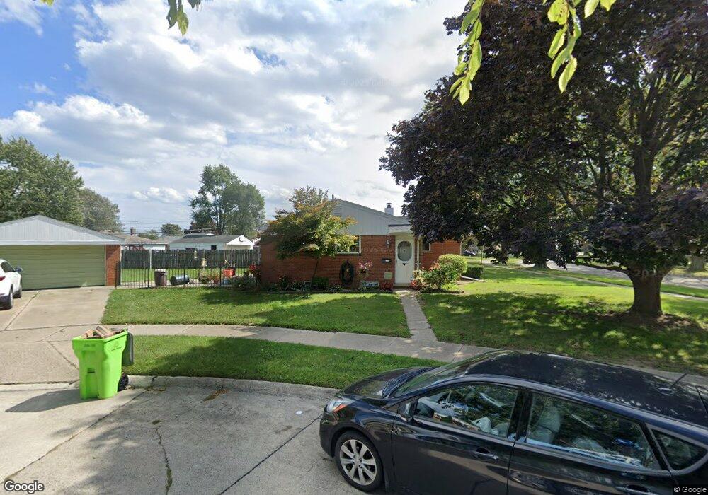 30068 Blossom St, Roseville, MI 48066 - photo 1