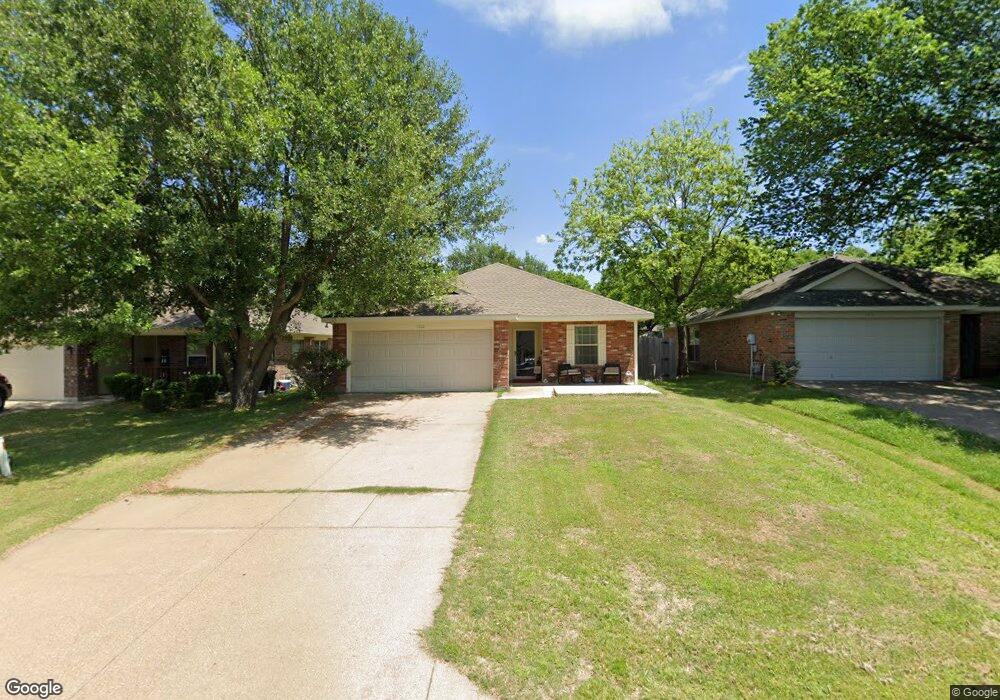 1102 N Gaines St, Ennis, TX 75119 - photo 1