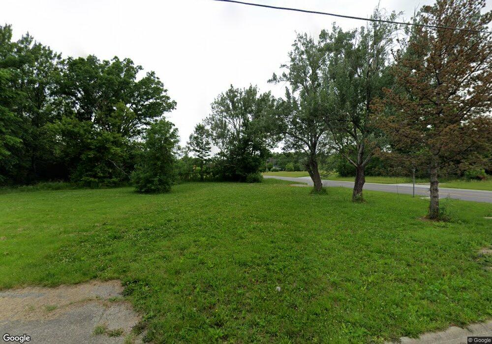 1332 W Downey Ave, Flint, MI 48505 - photo 1