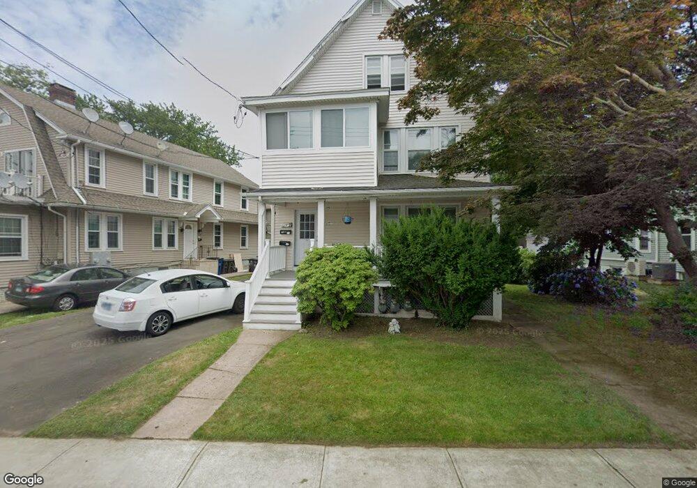 491 Lighthouse Rd, New Haven, CT 06512 - photo 1